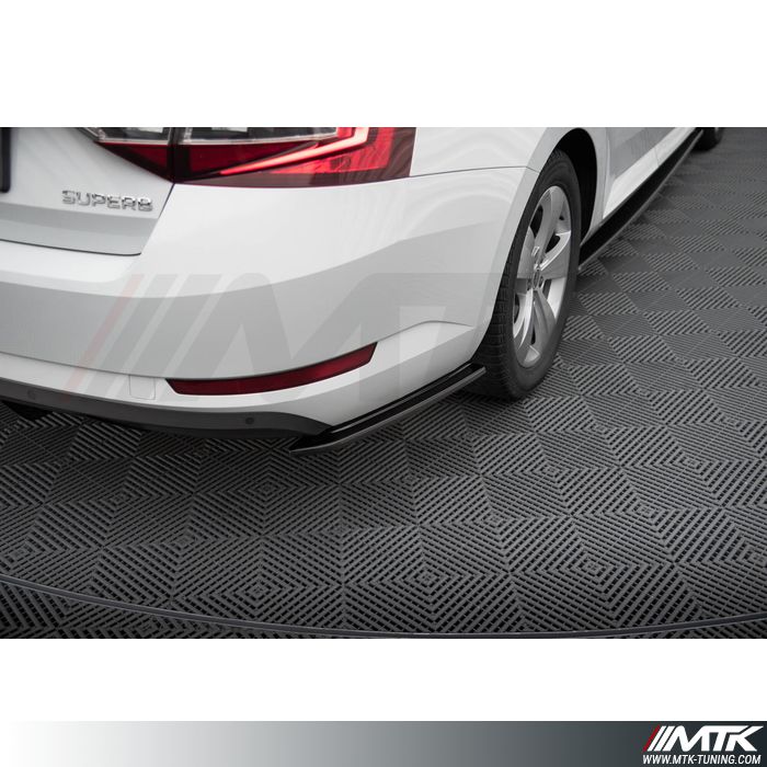 Diffuseurs lateraux arriere Maxton Skoda Superb Mk3 Hatchback / Estate