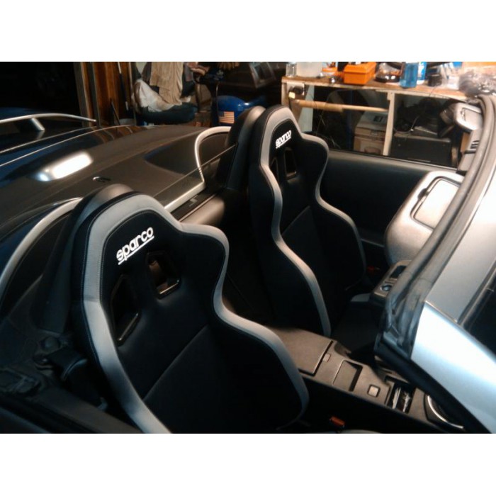 Siège Racing Sparco R100 Noir/Gris - Cuir Synthétique - 4 Points - Léger Et Ergonomique