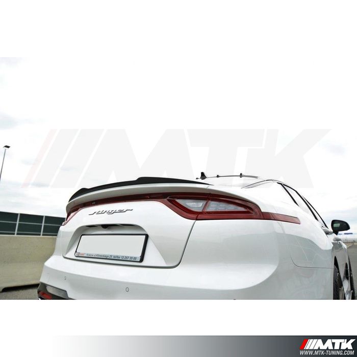 Becquet Maxton Kia Stinger GT